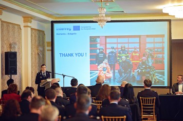 conferinta-deschidere-14-ok.jpg conferinta-deschidere-14-ok.jpg